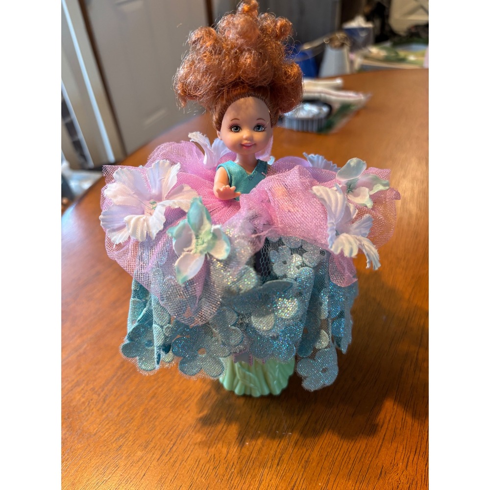 Vintage Mattel Barbie Kelly Petal Pixies Red Hair Doll Floral Base Blue Pink